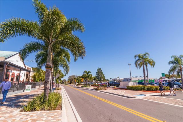 5423 SW 17th Avenue, Cape Coral, FL 33914