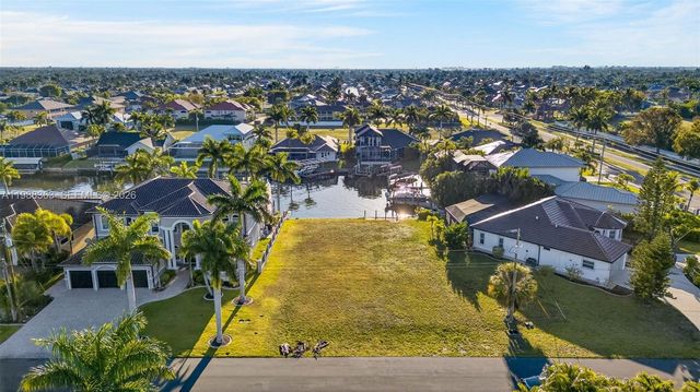 5423 SW 17th Avenue, Cape Coral, FL 33914