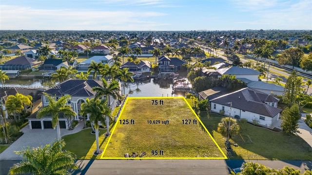 5423 SW 17th Avenue, Cape Coral, FL 33914