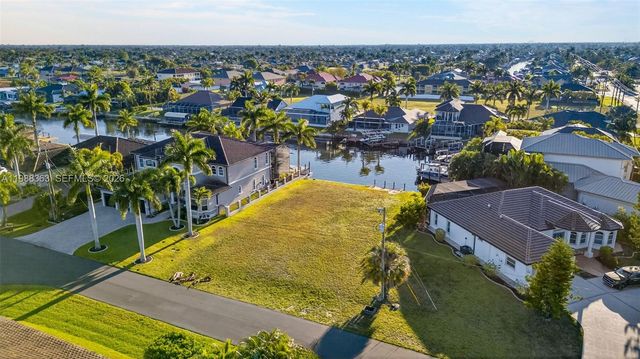 5423 SW 17th Avenue, Cape Coral, FL 33914