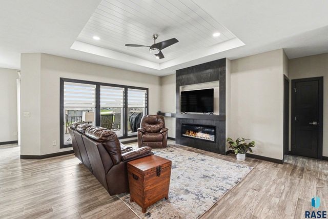 1900 S Firefly Dr Drive, Sioux Falls, SD 57110