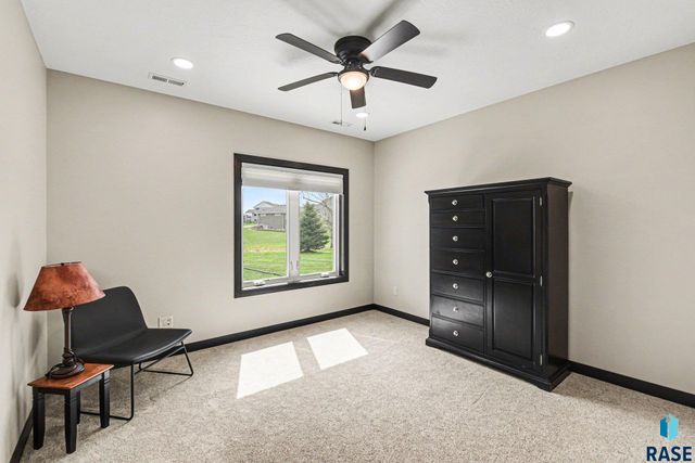1900 S Firefly Dr Drive, Sioux Falls, SD 57110