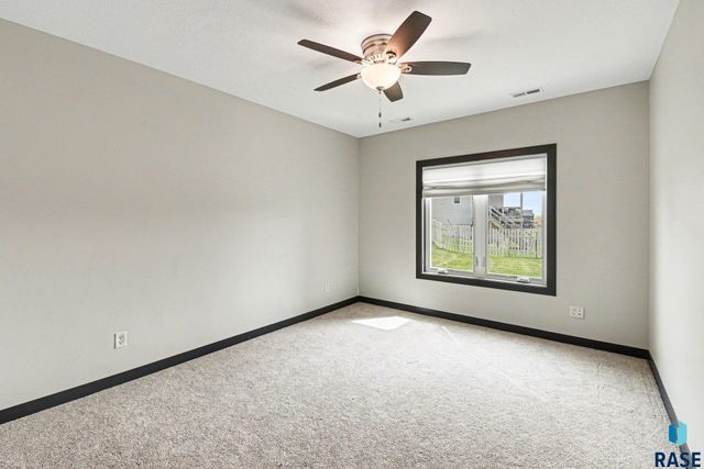 1900 S Firefly Dr Drive, Sioux Falls, SD 57110