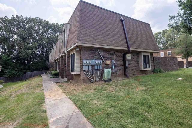 1898 E POPLAR WOODS CIR, Germantown, TN 38138