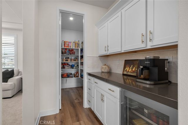 16155 New Canaan, Riverside, CA 92504