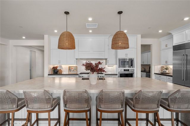 16155 New Canaan, Riverside, CA 92504