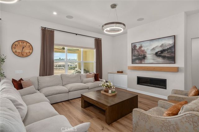 16155 New Canaan, Riverside, CA 92504