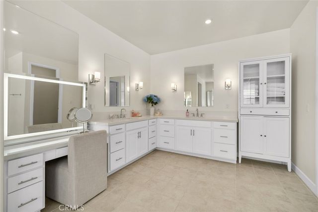 16155 New Canaan, Riverside, CA 92504