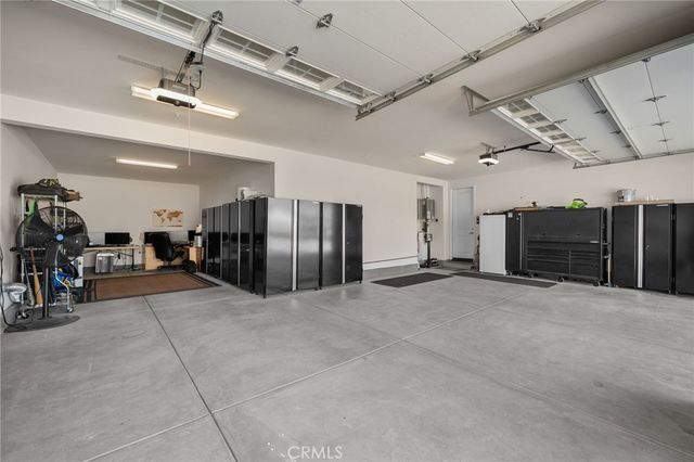 16155 New Canaan, Riverside, CA 92504