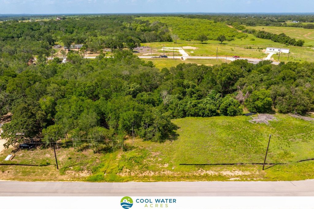 475 Ferguson LOOP, Dale, TX 78616