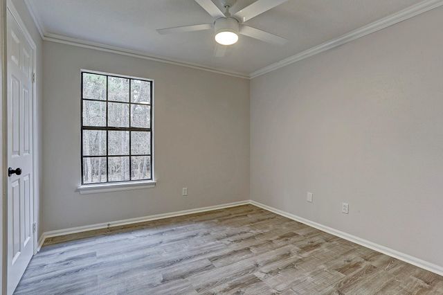 2 Eagle Rock Place, The Woodlands, TX 77381