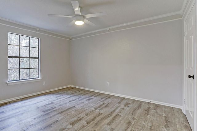 2 Eagle Rock Place, The Woodlands, TX 77381