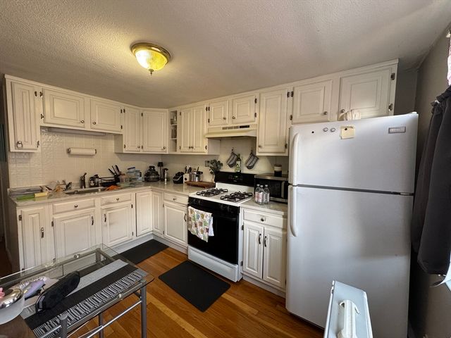 137 Havre Street 3, Boston, MA 02128