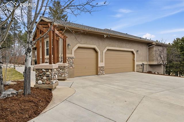 1063 Greenland Forest Drive, Monument, CO 80132