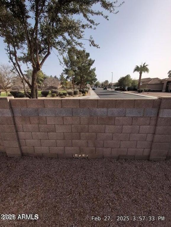 Image 18 of property listing at 1207 E SAN REMO Avenue, Gilbert, AZ 85234