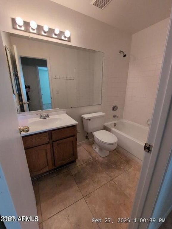 Image 29 of property listing at 1207 E SAN REMO Avenue, Gilbert, AZ 85234