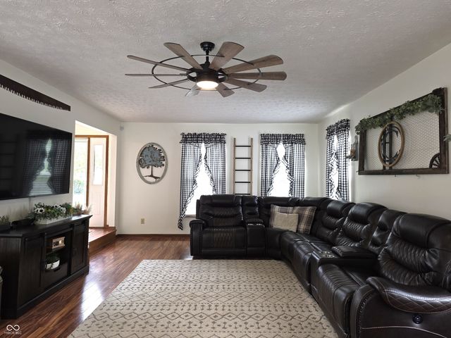 1518 Pippin Drive, Greenfield, IN 46140