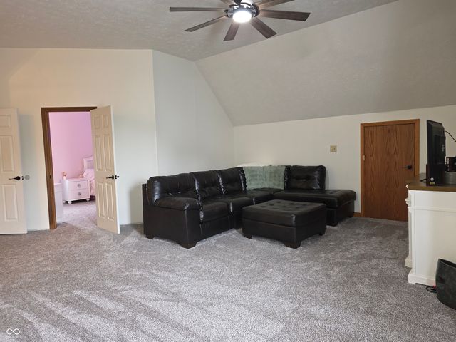 1518 Pippin Drive, Greenfield, IN 46140
