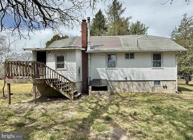 65 LOUIS DR, Clayton, NJ 08312