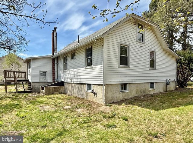 65 LOUIS DR, Clayton, NJ 08312