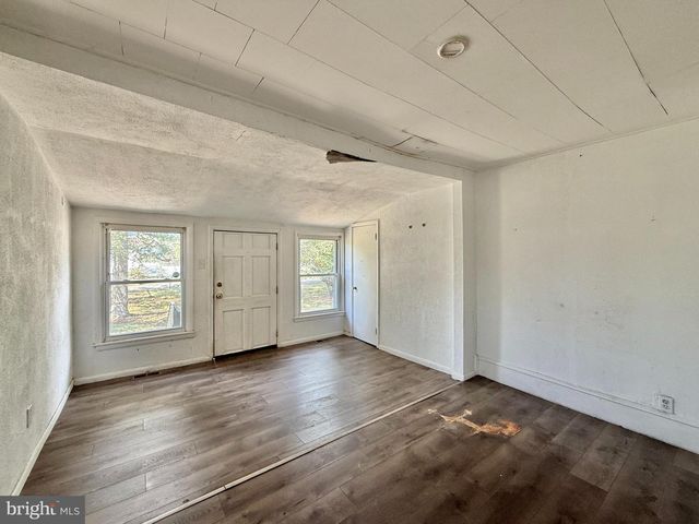 65 LOUIS DR, Clayton, NJ 08312