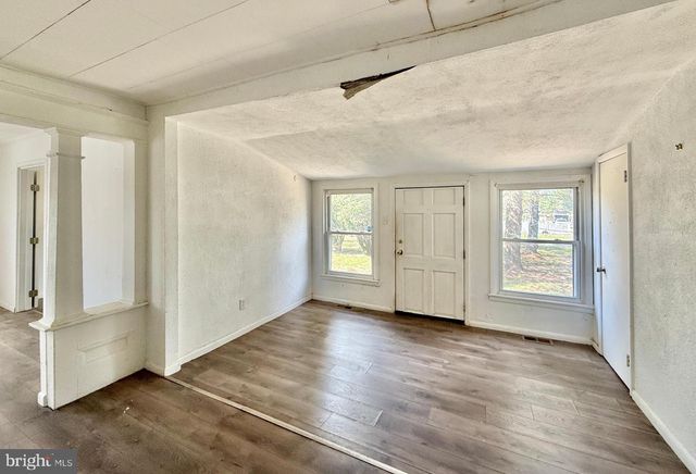 65 LOUIS DR, Clayton, NJ 08312