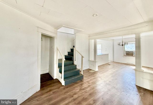 65 LOUIS DR, Clayton, NJ 08312