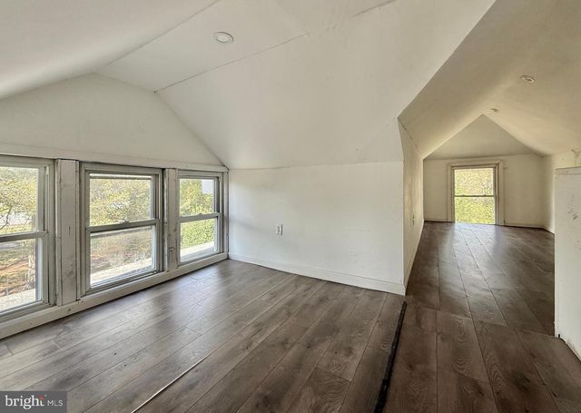 65 LOUIS DR, Clayton, NJ 08312