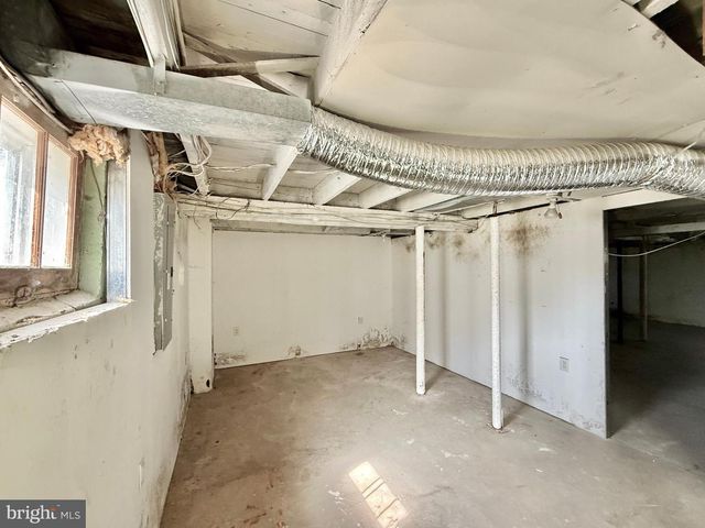 65 LOUIS DR, Clayton, NJ 08312