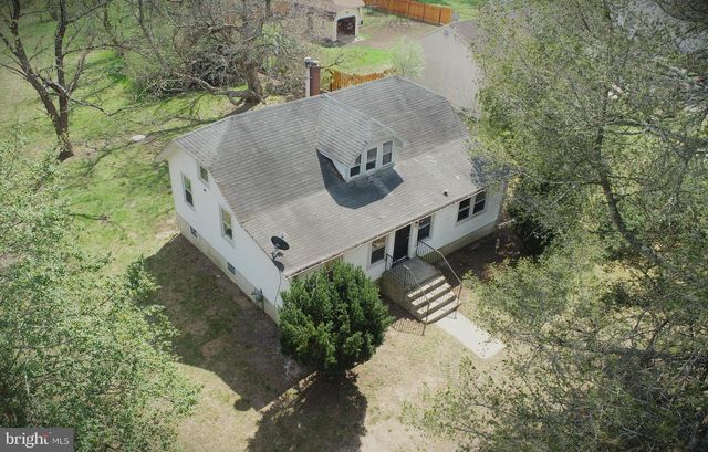 65 LOUIS DR, Clayton, NJ 08312