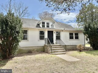 65 LOUIS DR, Clayton, NJ 08312