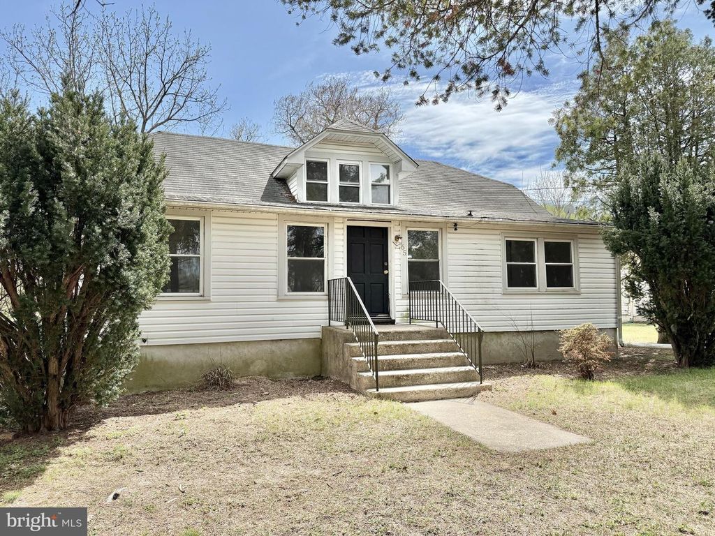 65 LOUIS DR, Clayton, NJ 08312