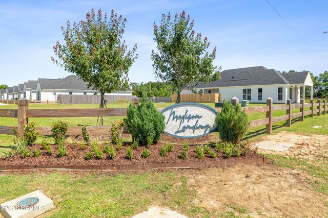 374 W Broussard Road, Lafayette, LA 70506