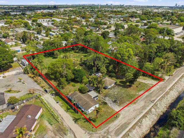 5133 Pine Grove Drive, West Palm Beach, FL 33417