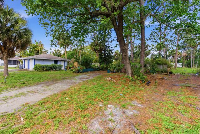 5133 Pine Grove Drive, West Palm Beach, FL 33417