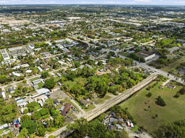 5133 Pine Grove Drive, West Palm Beach, FL 33417