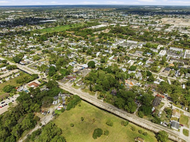 5133 Pine Grove Drive, West Palm Beach, FL 33417