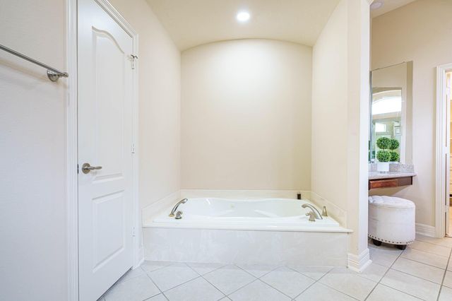 6515 Costa Sienna Lane, Houston, TX 77041