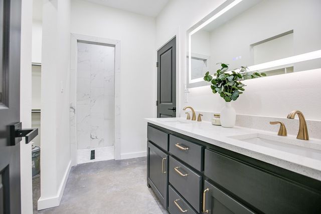 21 W 20th Street, San Angelo, TX 76903