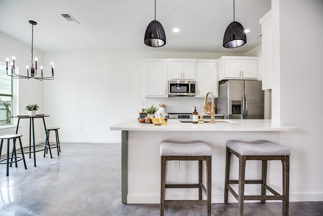 21 W 20th Street, San Angelo, TX 76903