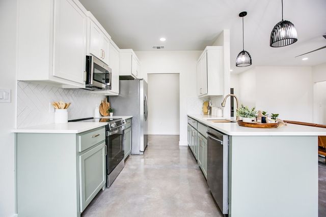 21 W 20th Street, San Angelo, TX 76903