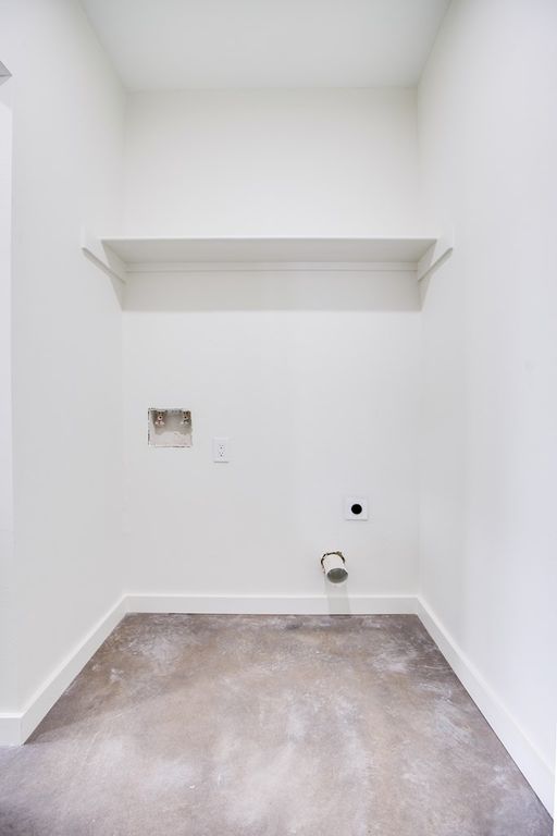 Image 10 of property listing at 21 W 20th St, San Angelo, TX 76903