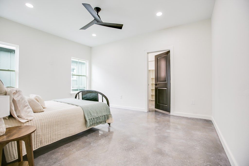 Image 11 of property listing at 21 W 20th St, San Angelo, TX 76903