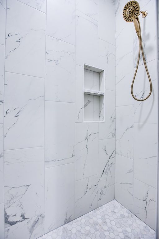 Image 15 of property listing at 21 W 20th St, San Angelo, TX 76903