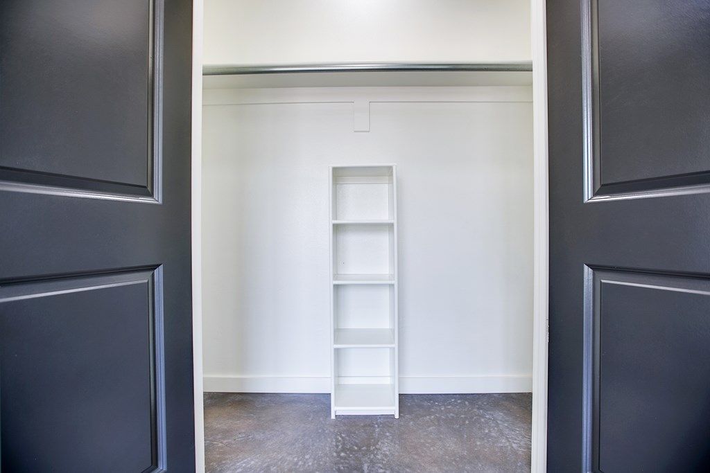 Image 18 of property listing at 21 W 20th St, San Angelo, TX 76903