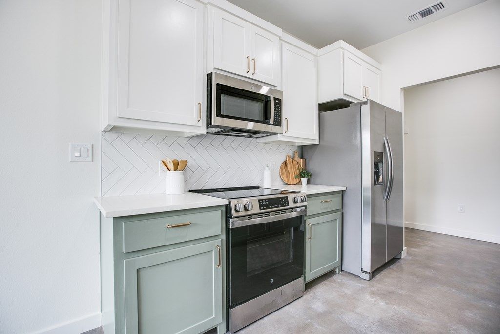 Image 8 of property listing at 21 W 20th St, San Angelo, TX 76903