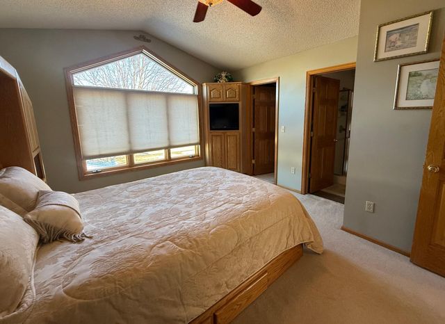 5415 Teakwood Lane N, Plymouth, MN 55442