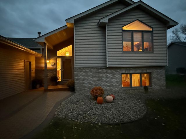 5415 Teakwood Lane N, Plymouth, MN 55442