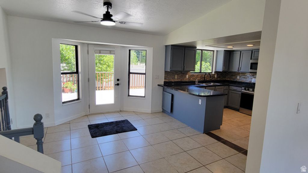 11153 S SILVER QUEEN CIR, Sandy, UT 84094 — photo 5