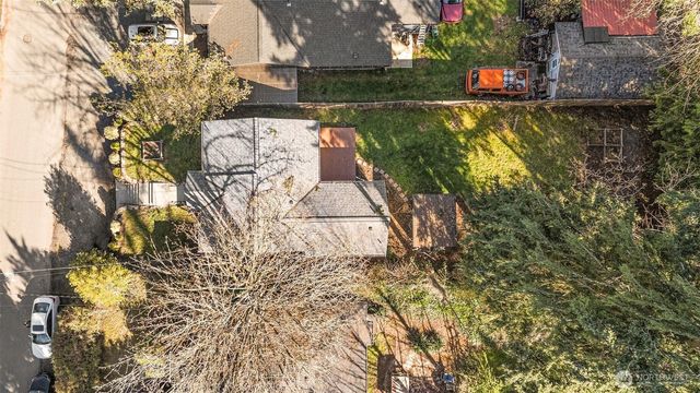 2327 NE 86th Street, Seattle, WA 98115